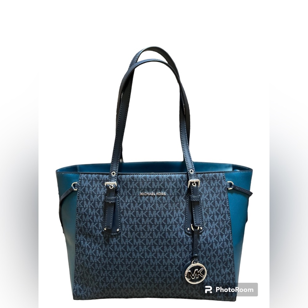 Michael Kors Voyager Large Tote Bag Like New